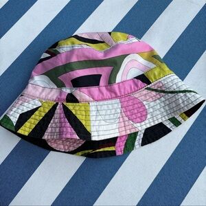 Emilio Pucci Buckethat